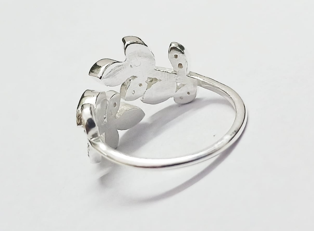 Breastmilk Ring - Antheia Leaf Design Sterling Silver Cubic Zirconia Ring - Image 4